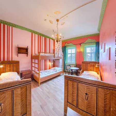 Labyrinth Hostel *