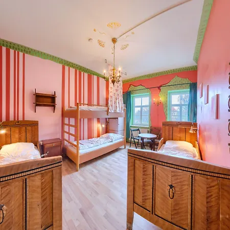 Хостел Labyrinth *