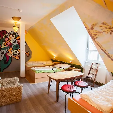 Hostel Labyrinth *