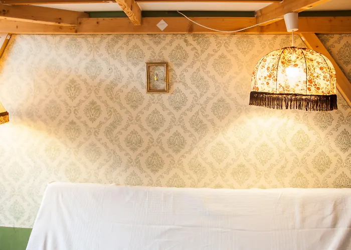 魏玛迷宫旅馆 *